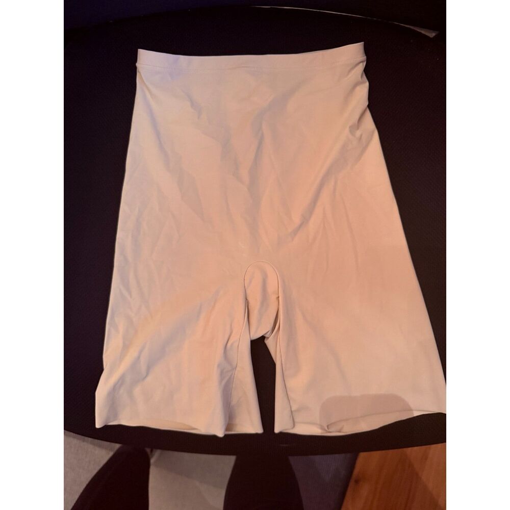 Flexees by Maidenform Shapewear (thigh) EUC Size Small